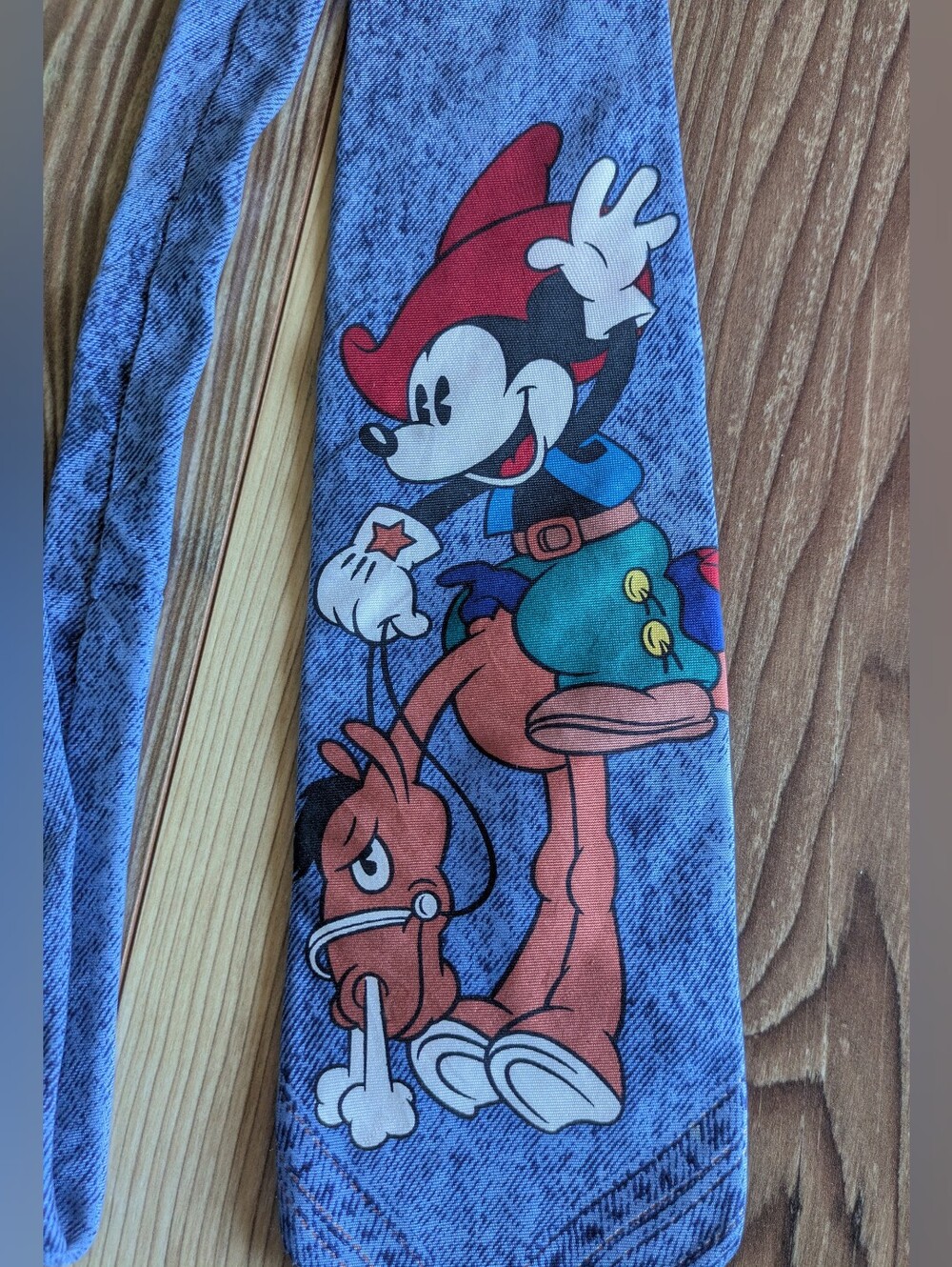 Disney The‎ Tie Works Mickey Mouse Cowboy Horse Riding 100% Silk Neck Tie